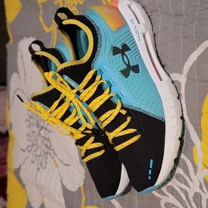 Beautiful HOVR under Armour shoes